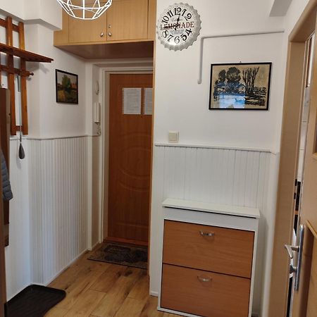Apartament Praski 5 Minut Od Metra I Starego Miasta Spacerem Do Zoo I Konesera Varsó Kültér fotó