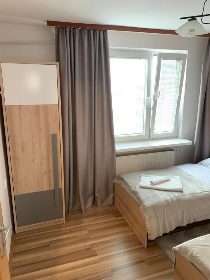 Apartament Praski 5 Minut Od Metra I Starego Miasta Spacerem Do Zoo I Konesera Varsó Kültér fotó